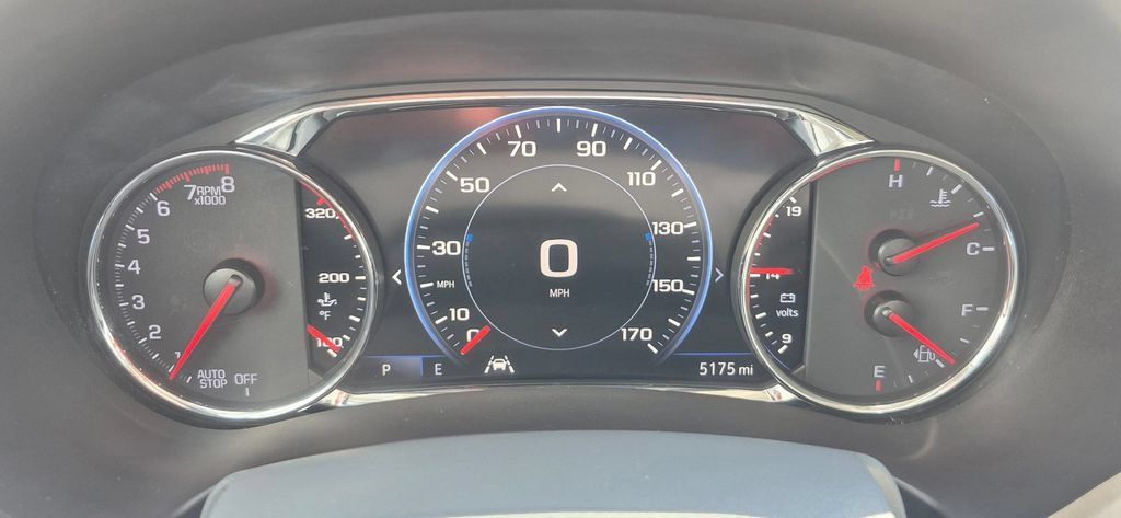 Used 2024 GMC Terrain Denali w/ Denali Premium Package AWD/4WD image 8