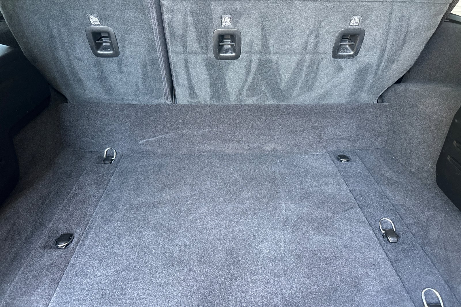 Used 2025 Jeep Wrangler Unlimited Sahara AWD/4WD image 15