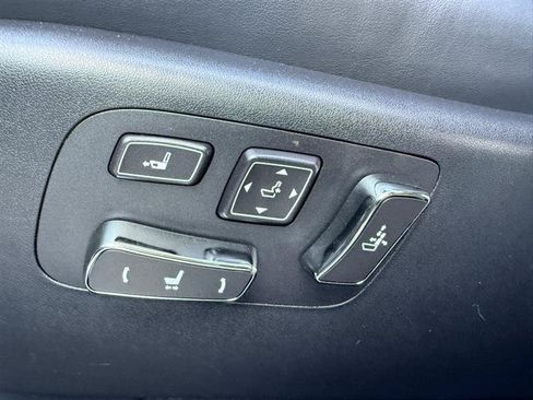 Used 2015 Lexus LS 460 AWD w/ Comfort Package image 31