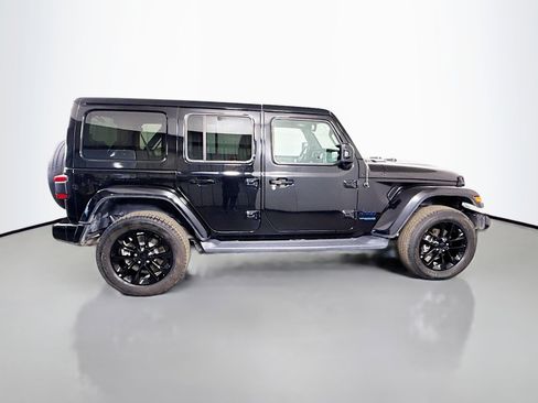 Used 2021 Jeep Wrangler Unlimited Sahara image 11