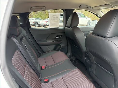 Used 2025 Nissan Kicks SR FWD image 13