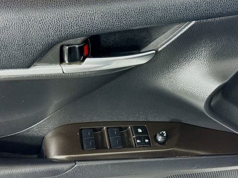 Certified 2023 Toyota Camry SE image 17