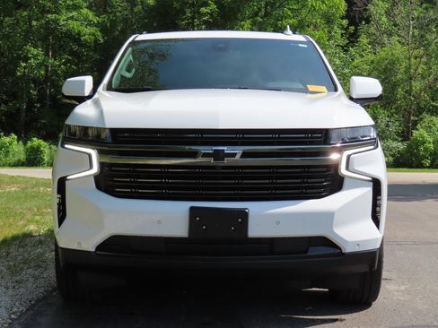 Used 2022 Chevrolet Tahoe RST w/ Luxury Package AWD/4WD image 4