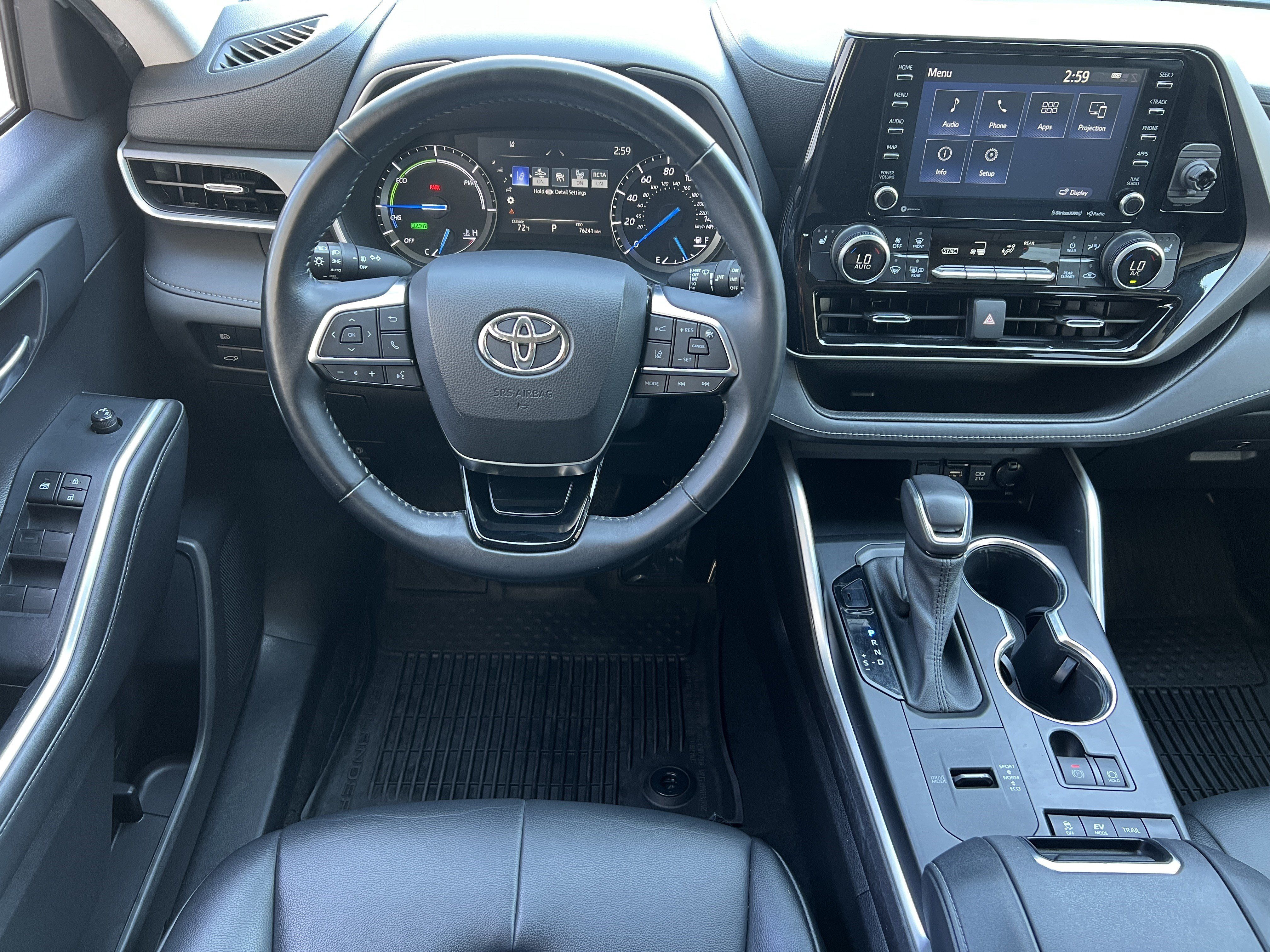 Used 2021 Toyota Highlander XLE AWD/4WD image 34