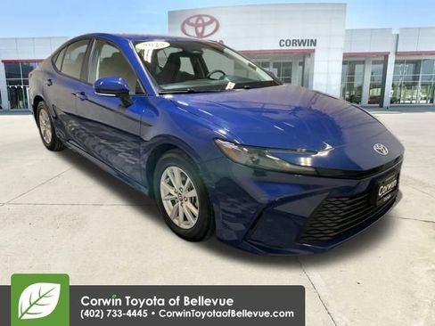 Used 2025 Toyota Camry LE image 1