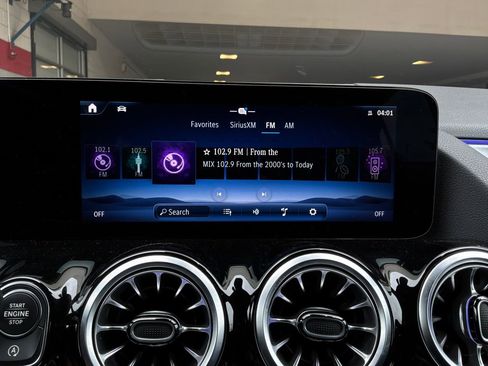 Used 2025 Mercedes-Benz GLA 250 image 37