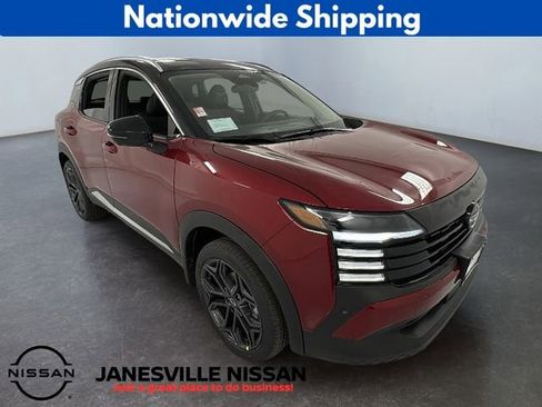 Used 2025 Nissan Kicks SR w/ Illumination Package image 1