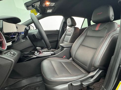 Used 2024 Chevrolet Trax RS w/ Driver Confidence Package image 16