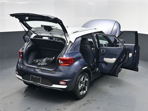 New 2026 Hyundai Venue SEL image 26