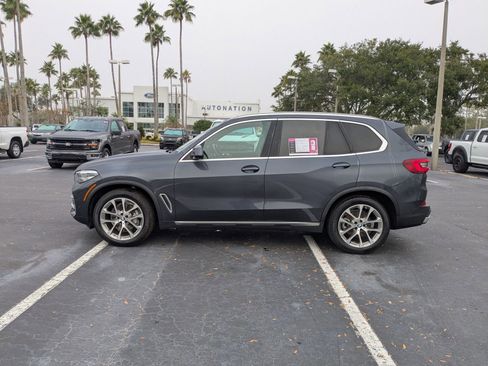 Used 2021 BMW X5 sDrive40i w/ Premium Package 2 image 2