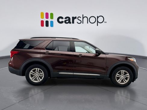Used 2020 Ford Explorer XLT w/ Equipment Group 202A AWD/4WD image 5