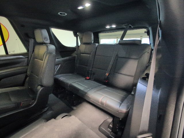 Used 2022 Chevrolet Tahoe RST w/ Luxury Package AWD/4WD image 32