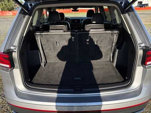Used 2024 Volkswagen Atlas SE image 13