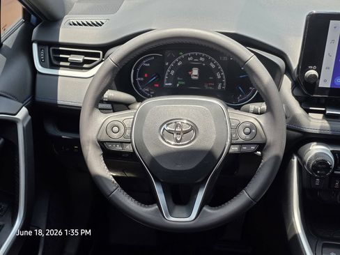 Used 2024 Toyota RAV4 XSE AWD/4WD image 29