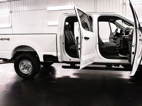 Used 2023 Ford F250 XL w/ XL Driver Assist Package AWD/4WD image 29