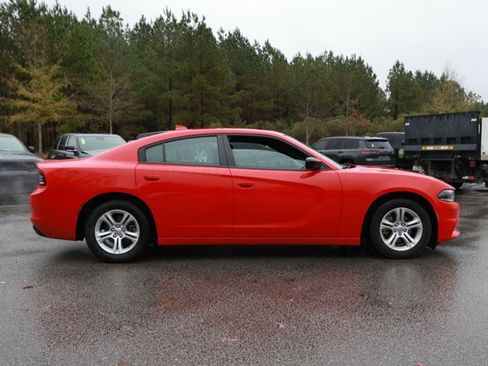 Used 2023 Dodge Charger SXT image 4
