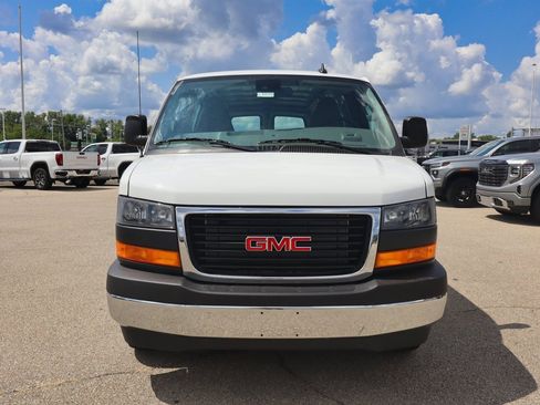 New 2025 GMC Savana 2500 Extended w/ Driver Convenience Package image 8