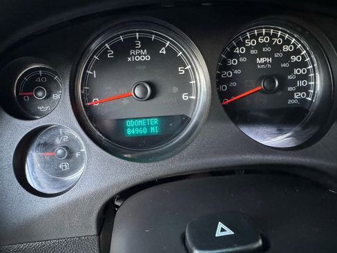 Used 2013 GMC Yukon Denali image 23