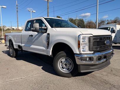 New 2025 Ford F250 XLT w/ FX4 Off-Road Package