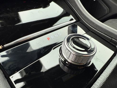 New 2025 Jeep Grand Cherokee Altitude image 24