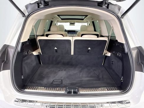 Used 2024 Mercedes-Benz GLS 450 4MATIC image 27