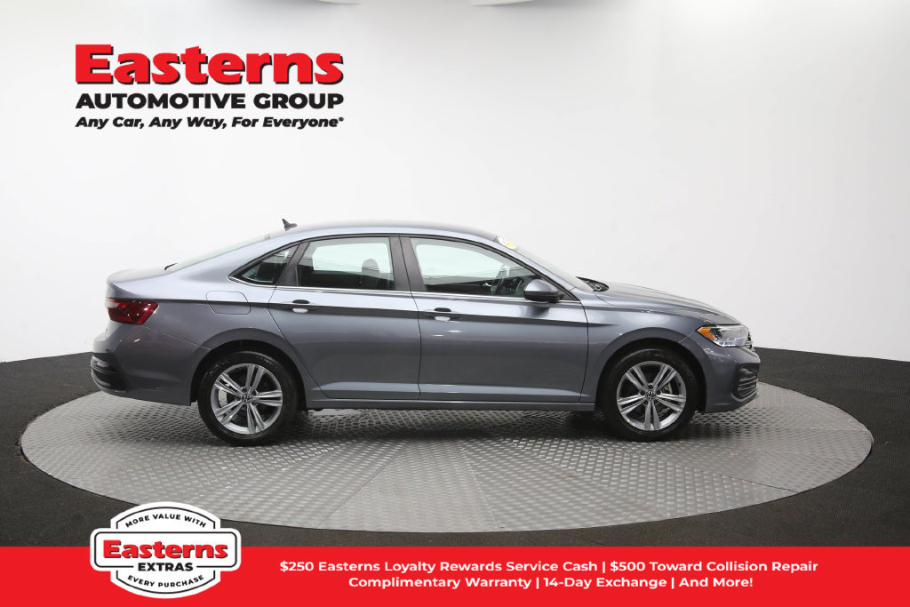 Used 2024 Volkswagen Jetta SE FWD image 46