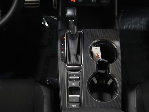 Used 2023 Honda Civic Sport image 16