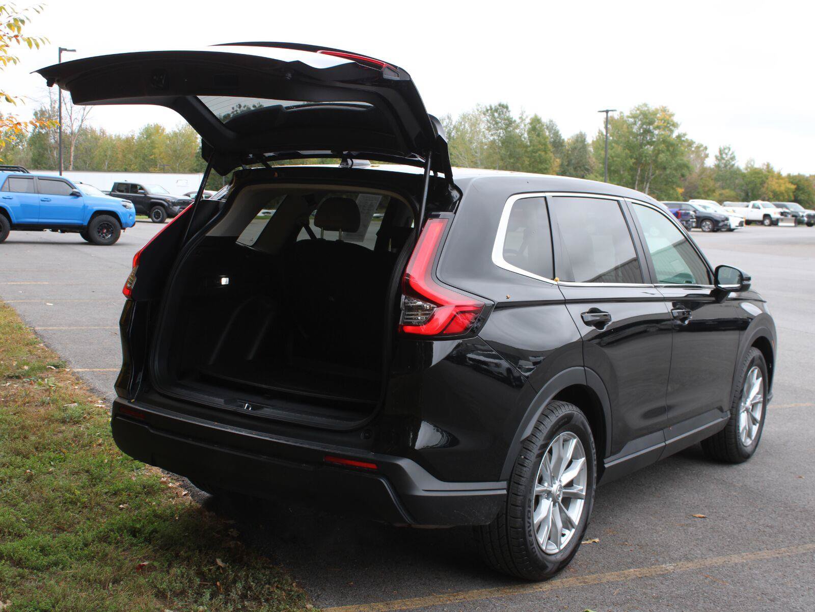 Certified 2024 Honda CR-V EX image 7