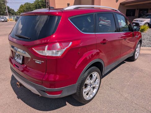 Used 2016 Ford Escape Titanium w/ Equipment Group 301A AWD/4WD image 9