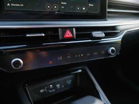 Used 2025 Kia K5 GT-Line w/ GT-Line Premium Package FWD image 21