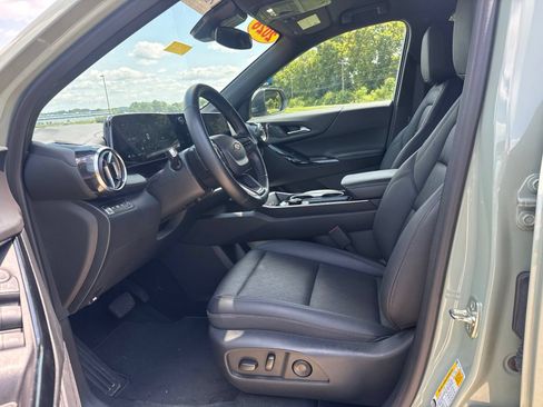 Used 2026 Chevrolet Equinox LT w/ Convenience Package II AWD/4WD image 17