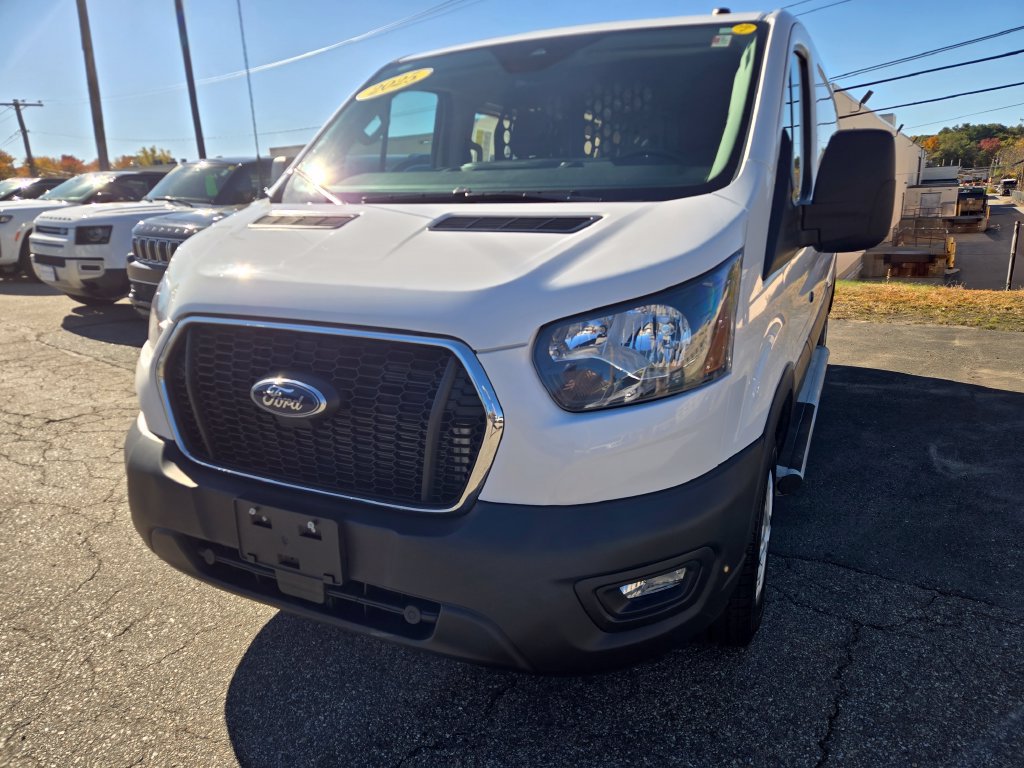 Used 2025 Ford Transit 250 Low Roof w/ Exterior Upgrade Package RWD image 5