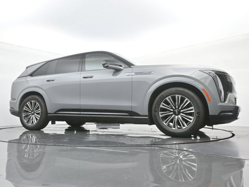 New 2026 Cadillac Escalade IQ Sport 1 w/ LPO, Floor Liner Package image 21