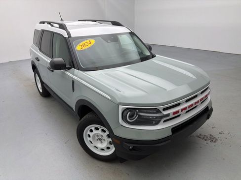Used 2024 Ford Bronco Sport Heritage w/ Heritage Convenience Package image 2