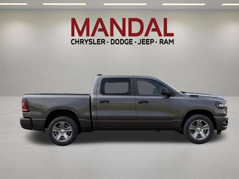 New 2026 RAM 1500 Express AWD/4WD image 21