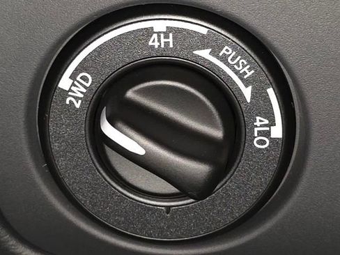 New 2026 Nissan Frontier SV image 18