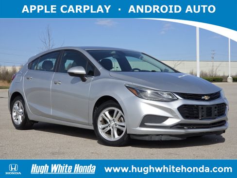Used 2017 Chevrolet Cruze LT image 1