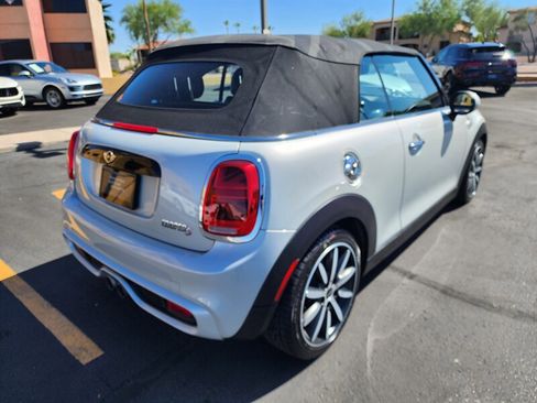 Used 2016 MINI Cooper S image 3