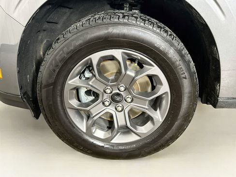 Certified 2022 Ford Maverick XLT FWD image 8