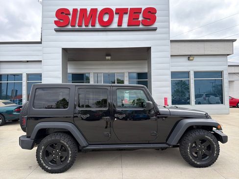 Used 2016 Jeep Wrangler Unlimited Sport AWD/4WD image 1