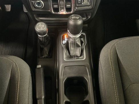 Used 2025 Jeep Wrangler Unlimited Sahara w/ Safety Group image 19