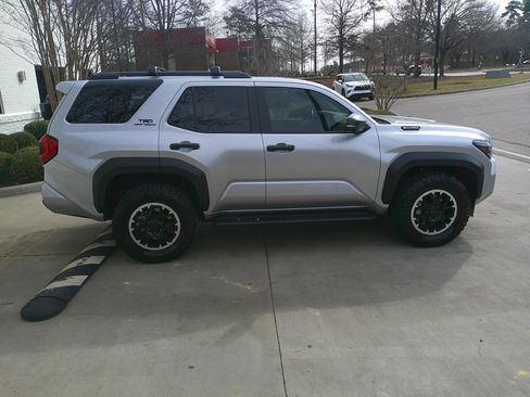 Used 2025 Toyota 4Runner TRD Off-Road Premium image 14