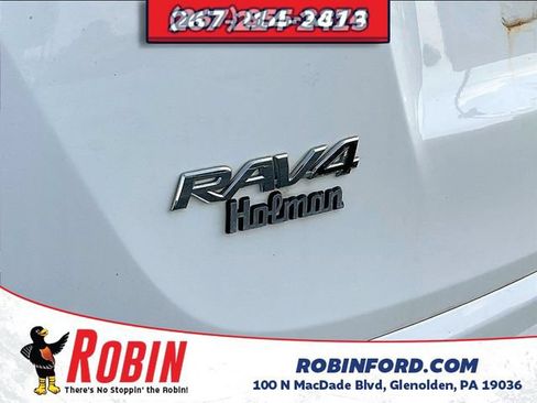 Used 2018 Toyota RAV4 LE w/ All Weather Liner Package AWD/4WD image 25