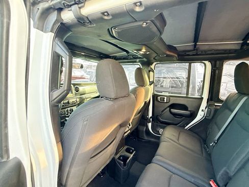 Used 2021 Jeep Wrangler Unlimited Sport image 24