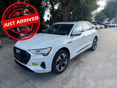 Used 2022 Audi e-tron Premium w/ Convenience Plus Package