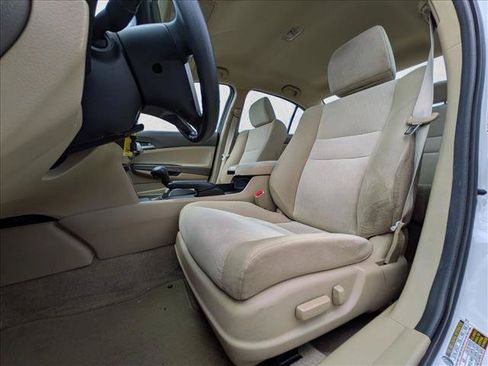 Used 2010 Honda Accord LX-P image 13