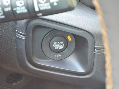 Used 2024 Jeep Wrangler Unlimited Sahara AWD/4WD image 30