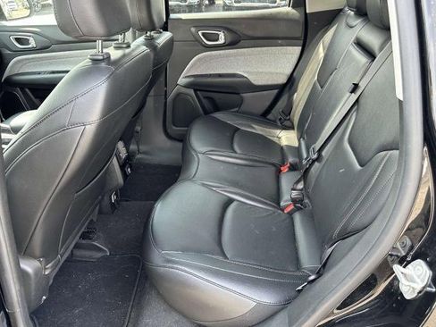 Certified 2022 Jeep Compass Latitude image 12