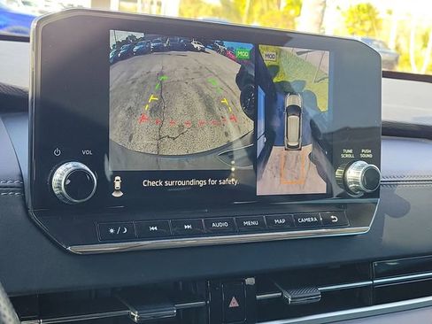 Used 2024 Mitsubishi Outlander SE image 32