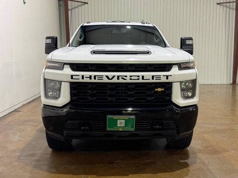 Used 2021 Chevrolet Silverado 2500 Custom w/ Custom Value Package AWD/4WD image 2